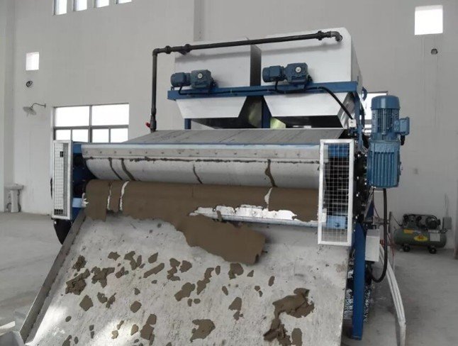 Sludge Dewatering Equipment